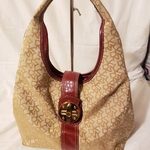 Dkny hobo style shoulder bag